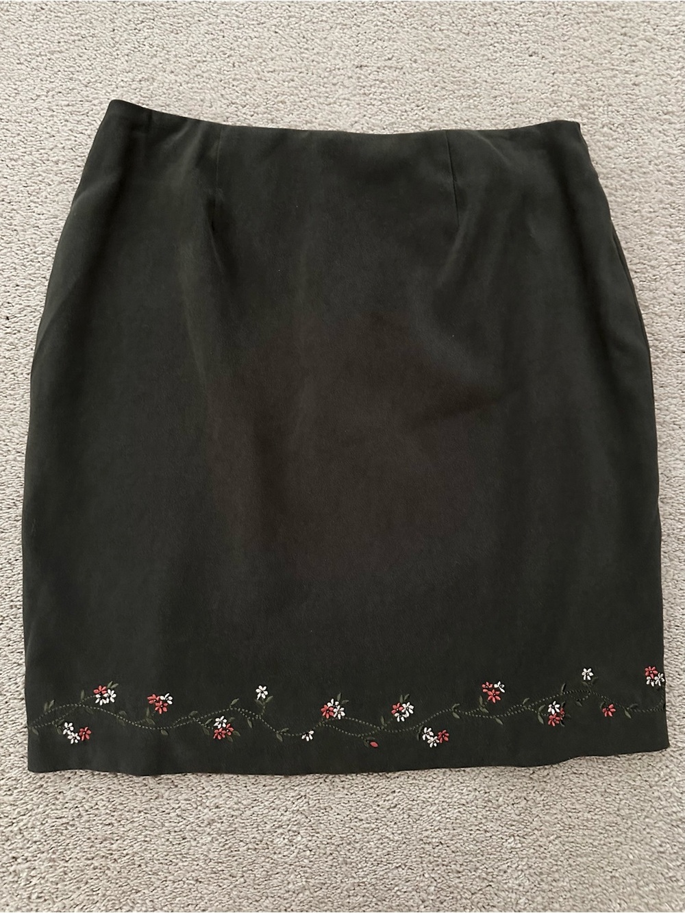 Vintage 90s Fall Embroidered Green Floral & Leaf Vine Mini Skirt